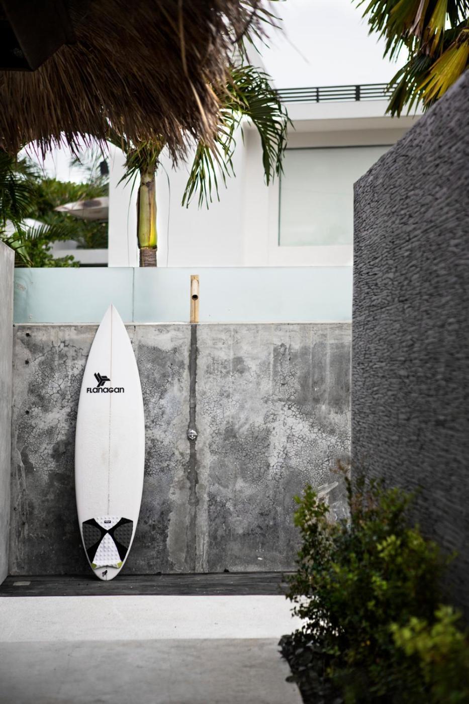 Surflodge Limasan Bali Kerobokan  Bagian luar foto